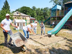 Працівники "БСХ Побутова Техніка" (BSH) допомогли школі-інтернату