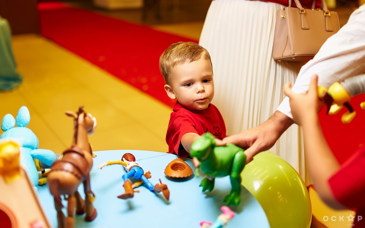 В Киеве прошла премьера фильма "История игрушек-4"