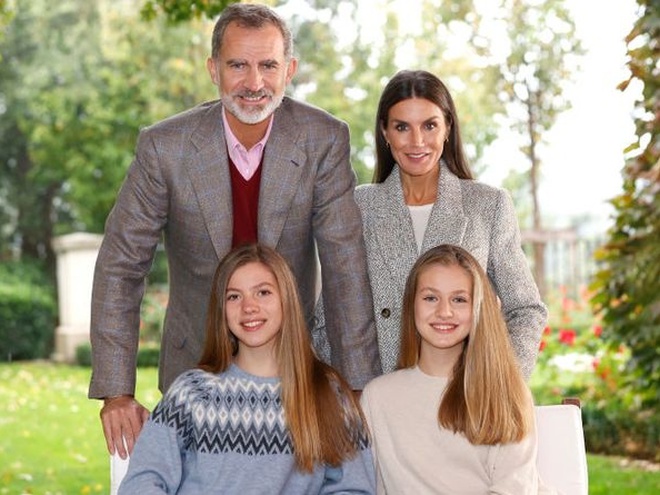 Королева Летиція та король Філіп розповіли, що чекає на їхню молодшу доньку після 16-річчя