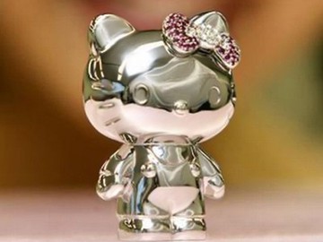 Платиновый Hello Kitty стоит $163 тыс.