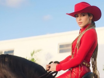 Шакіра згадала у кліпі няну своїх синів, яка розповіла їй про зраду Жерара Піке