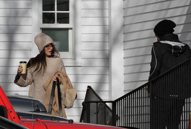 Мімімі дня: зірка "50 відтінків сірого" на побаченні з вокалістом Coldplay