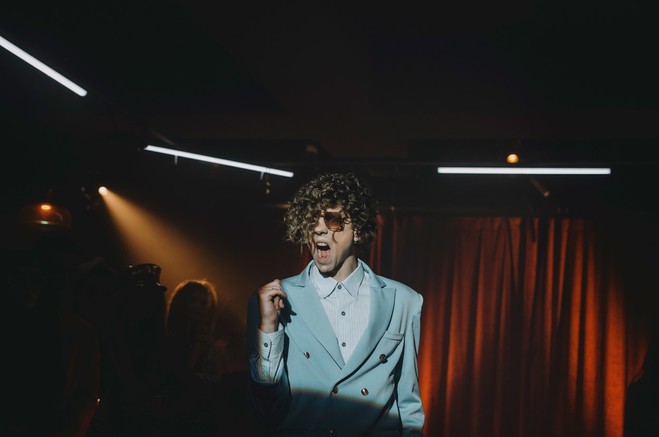 Александр Лещенко