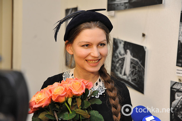 Фотовыставка у Лады Лузиной и Натальи Могилевской