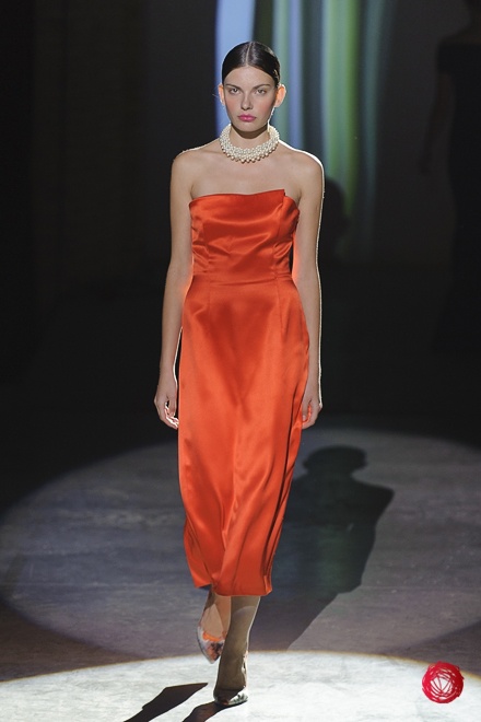 показ Elena REVA