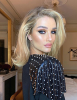 Роузи Хантингтон-Уайтли Роузи Хантингтон-Уайтли