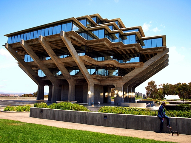 Найкрасивіші бібліотеки: Біліотека Гейзеля. США, Сан-Дієго