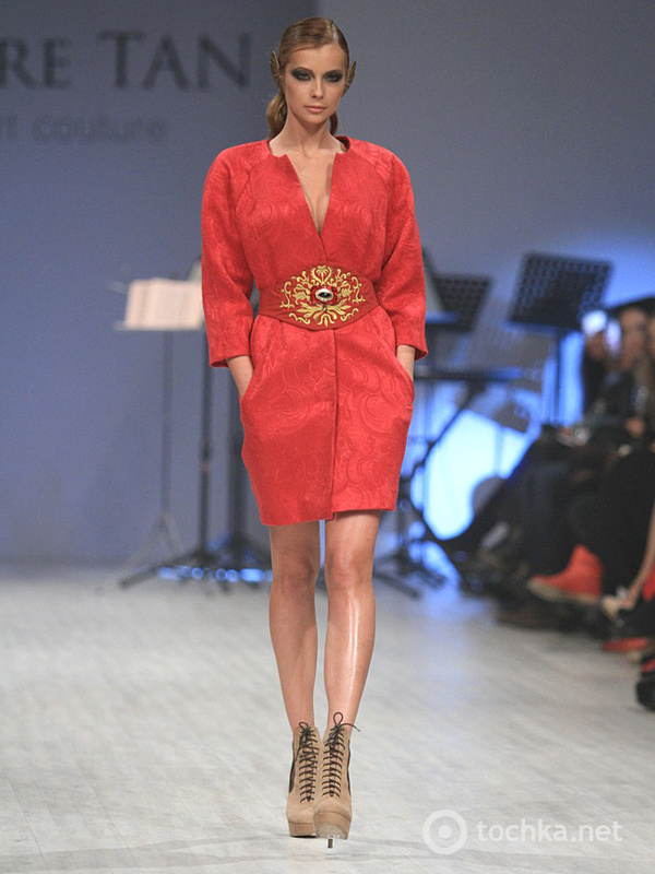 Показ ANDRE TAN