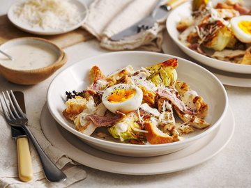 Що приготувати на День святого Валентина: салат "Цезар"