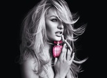 Кэндис Свейнпол в рекламе Bombshell
