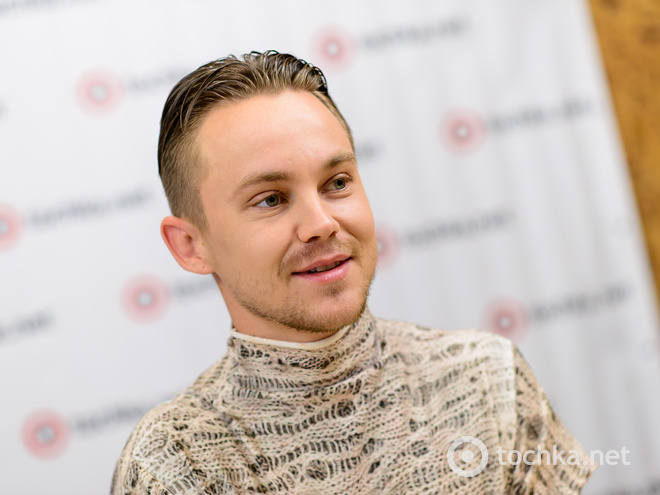 Артем Пивоваров