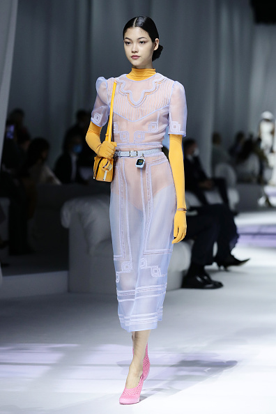 Fendi коллекция весна-лето 2021