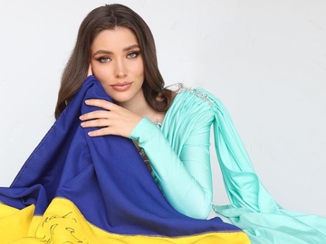 Переможниця «Міс Україна Всесвіт-2023» показала залаштунки першої фотосесії у короні