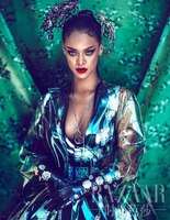 Рианна в новом на обложке Harper's Bazaar Китай