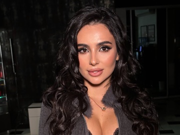 Трінчер врятували охоронці на концерті