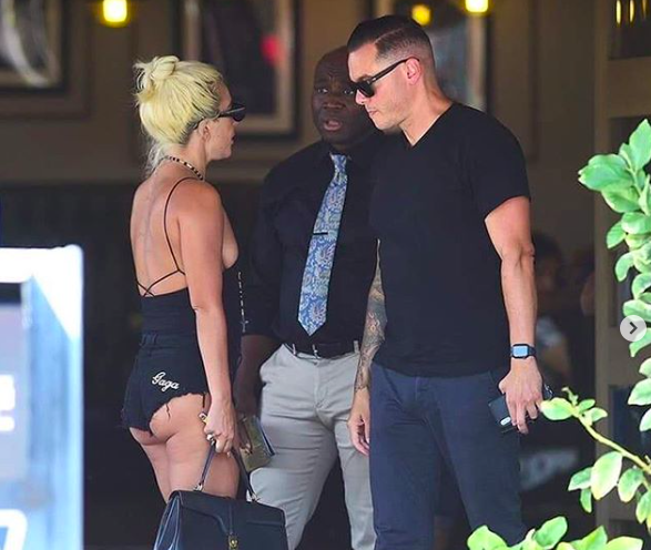 Леді Гага та Ден Хортон