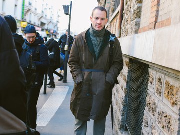 Як виглядати стильно чоловікові: 20+ стрітстайл-луків з Тижня моди в Парижі