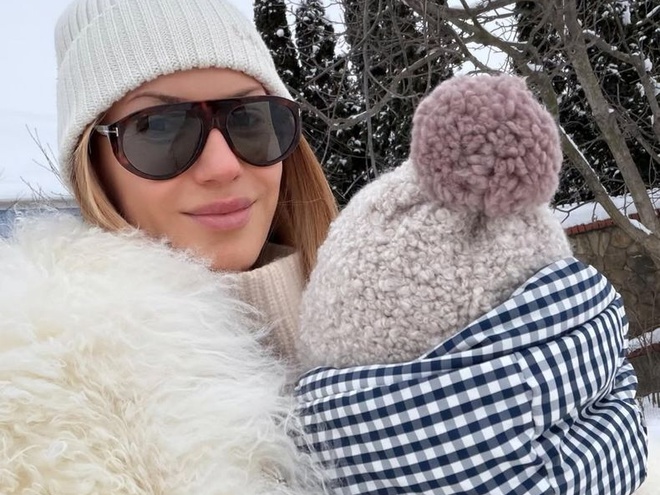 Нікітюк показала, як наречений проводить час із їхнім 7-місячним сином