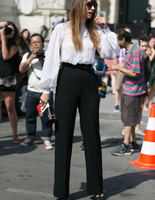 15 стильних способів носити білу сорочку