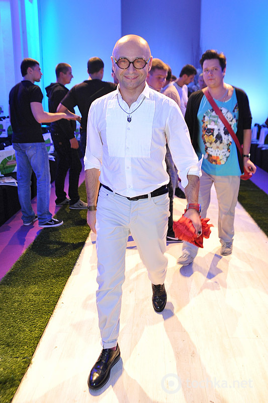 Street fashion: наряди 5 дня UFW