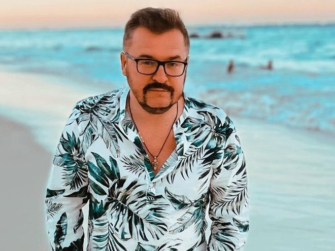 «20 років як тебе немає»: Пономарьов показав фото покійної мами