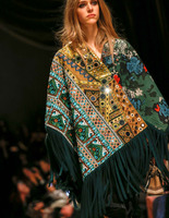 Бьюти-образ моделей с показа Burberry Prorsum Осень 2015