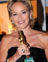 Драгоценности Damiani выбирает Шерон Стоун