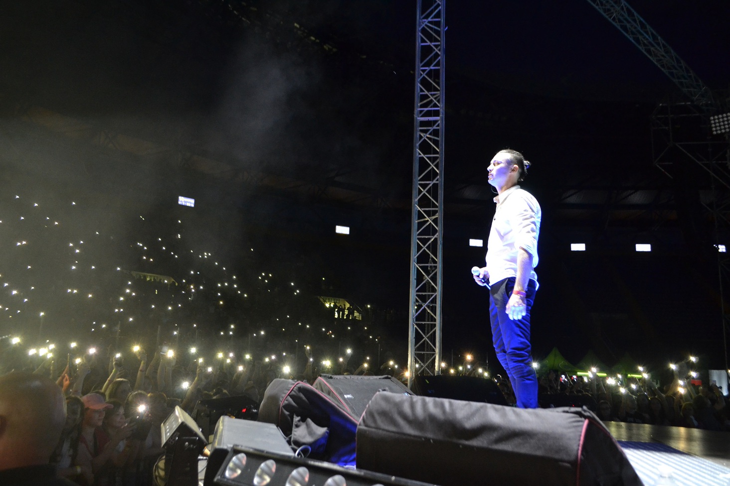 Антитіла в стадионном туре Hello