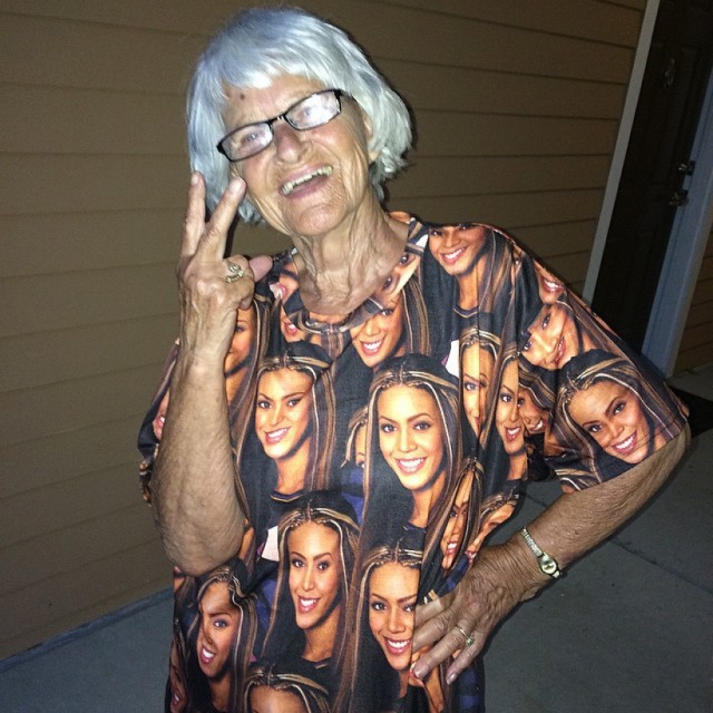 86-летняя модница-хулиганка Baddie Winkle стала звездой InstagramBaddie Winkle