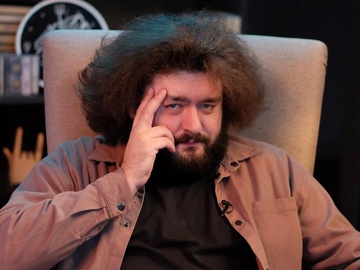 Вєня з «Ліги сміху» вперше з'явився на публіці після операції через крововилив у мозок
