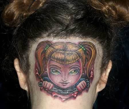 Девушки с татуировками на голове