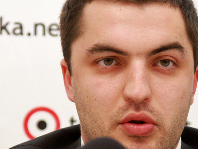 Євген Ларін