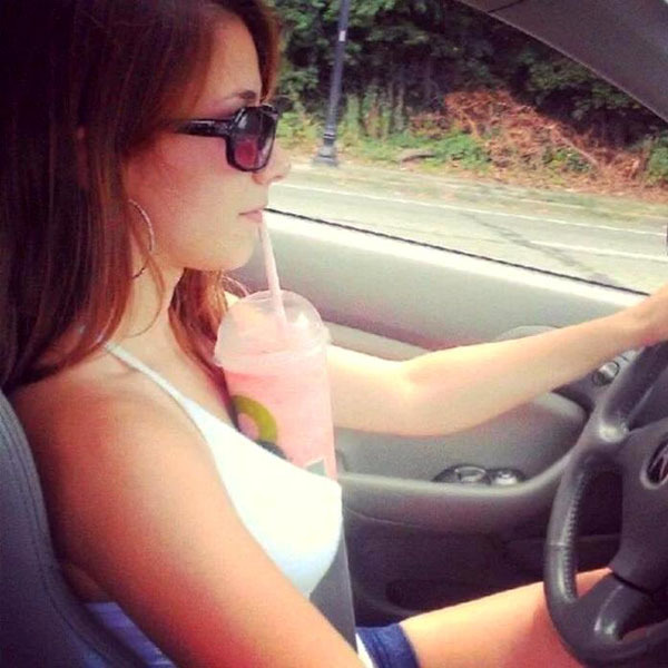 Осторожно! За рулем женщины!