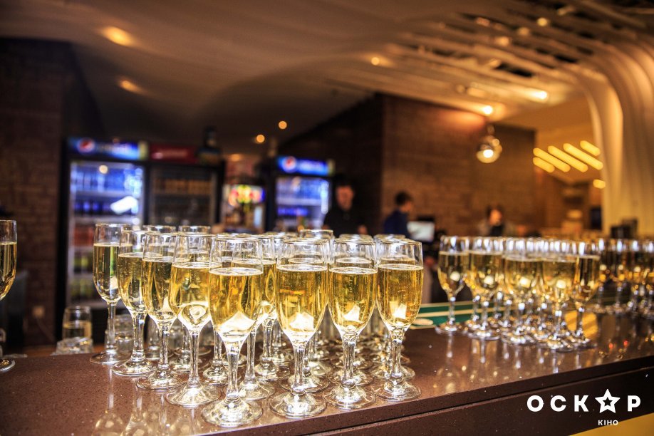 "Жизнь" Антон Корбейн премьера