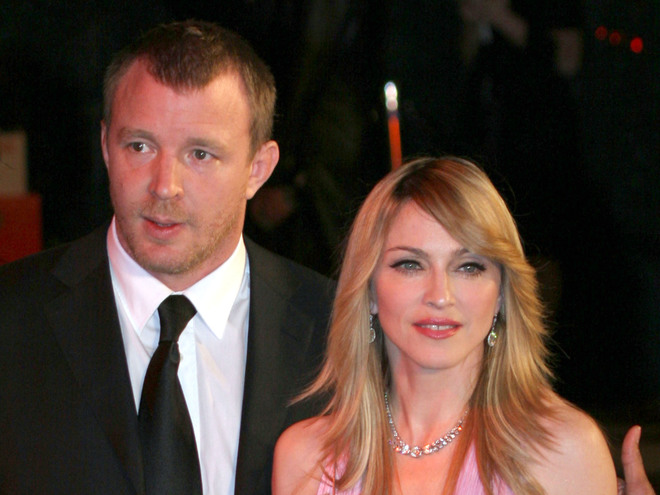 Син Мадонни та Гая Річі вперше вийшов на червону доріжку зі своєю дівчиною