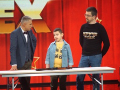 "Круче всех": 10-летний предприниматель и девочка-магнит