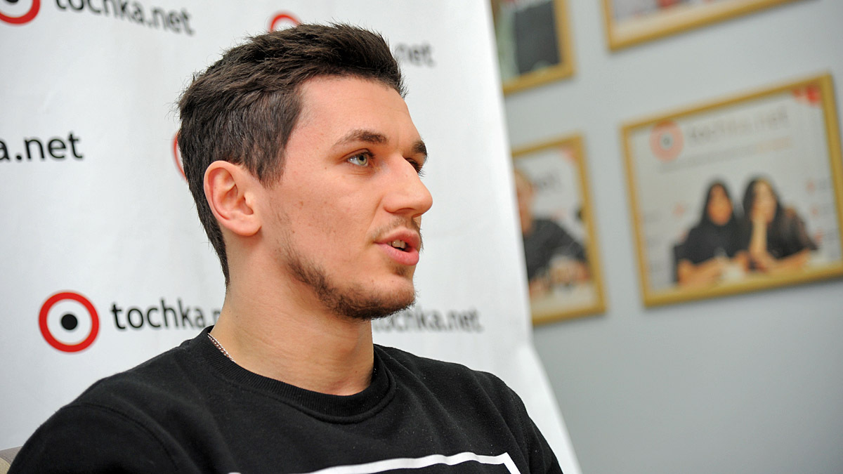 Олег Татаринов