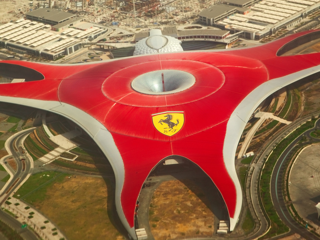 Ferarri World Абу Даби