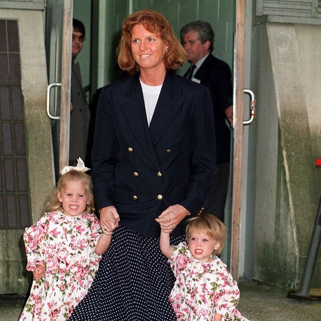 Принцеси Беатріс та Євгенія