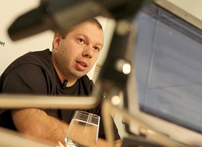 Денис Олейников