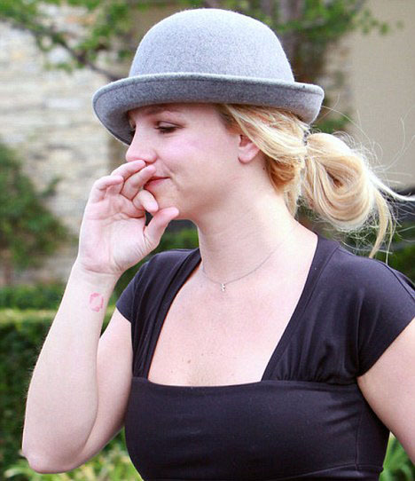 Брітні Спірс збільшила губи