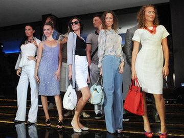 Показ коллекции Giorgio Armani 