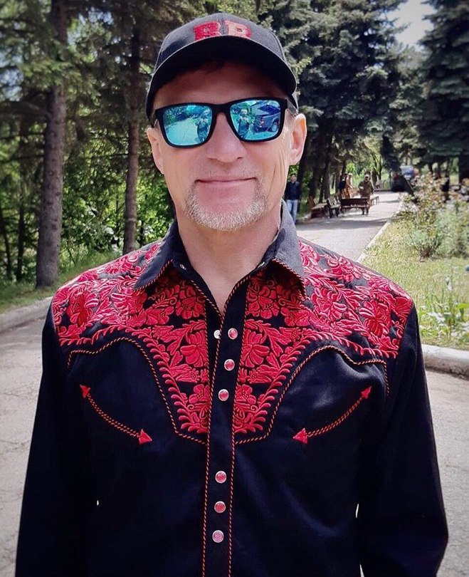 День вышиванки: все виды традиционных орнаментов в нарядах украинских звезд