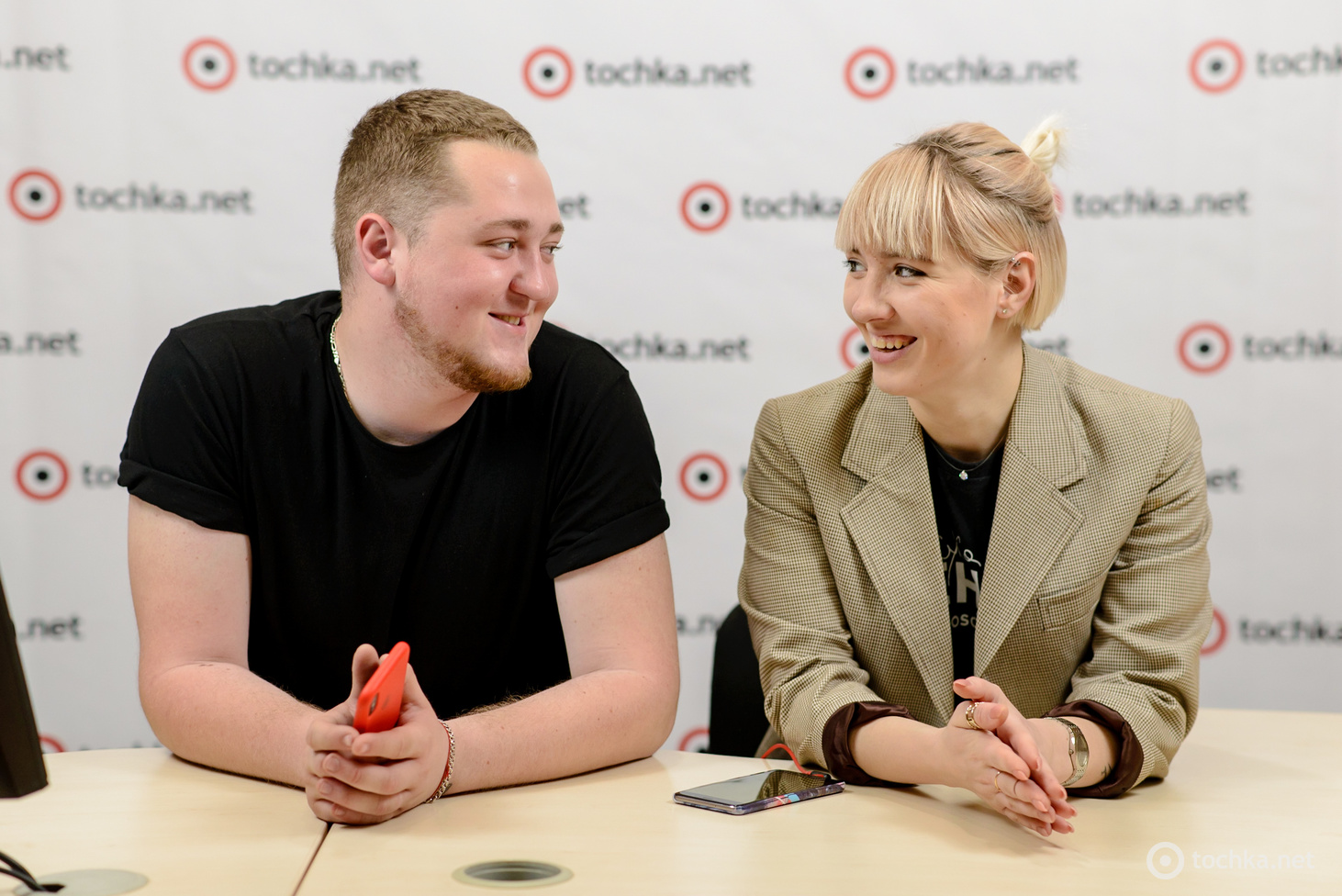 Победители проекта "Подиум" дуэт Середа в гостях tochka.net