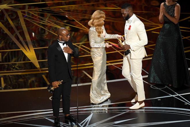 "Місячне сяйво"