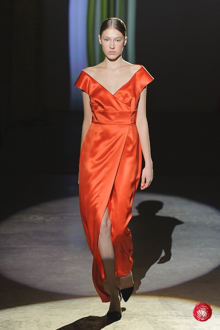 показ Elena REVA