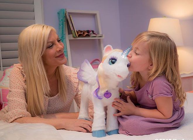 дочка Спеллінг