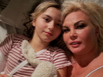 Другий перелом за два місяці: Камалія повідомила про чергову травму дочки