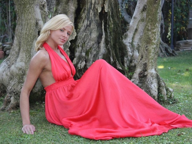 Девушка Шустера