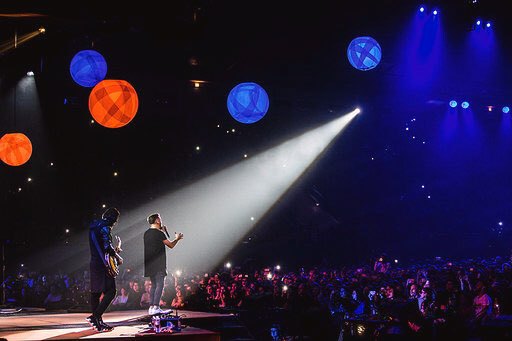 БЕZ ОБМЕЖЕНЬ